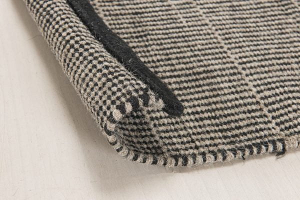 12593876494 Tapete La Linhas Prata E Preto 3 Easy Resize Com11 E9ac099d542fafc36016126219867093 1024 1024