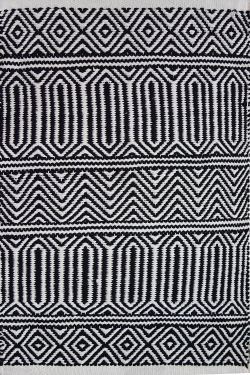 Tapete Kilim Anand 200x300 Preto Unico