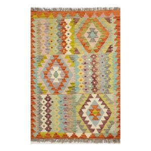 Tapete vibrante com padrão geométrico e cores harmoniosas em estilo tribal moderno.