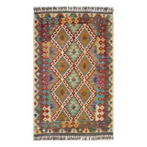 Tapete Kilim vibrante e artesanal com padrões geométricos coloridos.