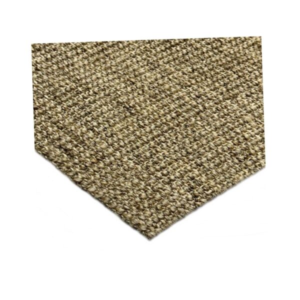 Tapete de sisal marrom, robusto e durável, tecido à mão em formato de seta.