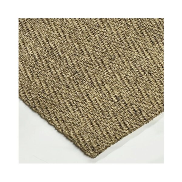 Tapete sisal rústico em tom areia, perfeito para decoração moderna ou boêmia.