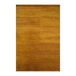 Tapete artesanal marrom dourado com textura suave e design minimalista.